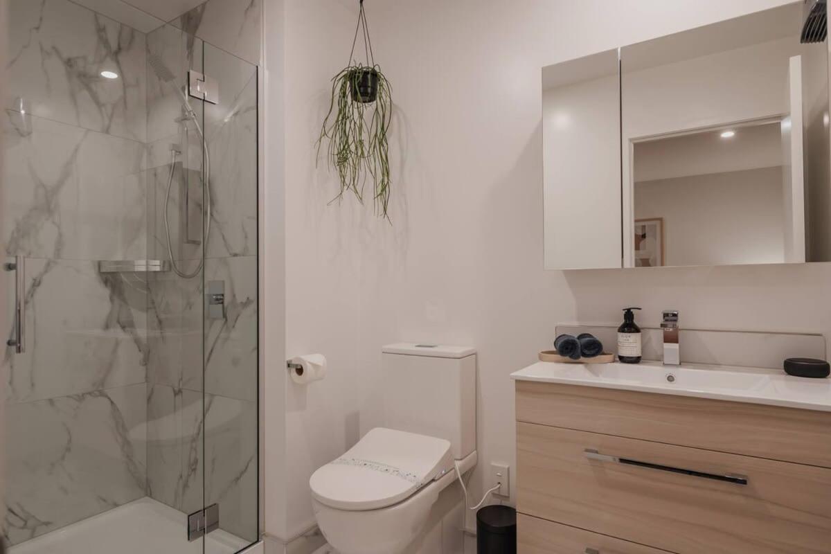 Casino Luxury Suite City Centre - Sleeps 5 Christchurch Exterior photo